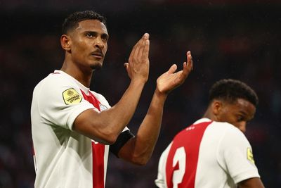 Sebastien Haller: Borussia Dortmund striker to undergo chemotherapy on testicular tumour