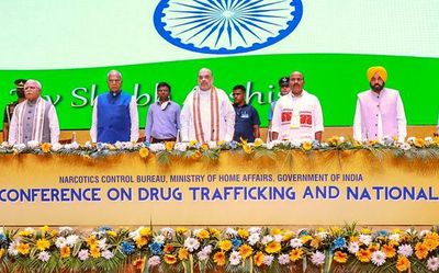 Punjab, Haryana CMs call for joint efforts to curb drug menace
