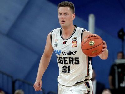 36er Johnson perfect in men's 3x3 debut