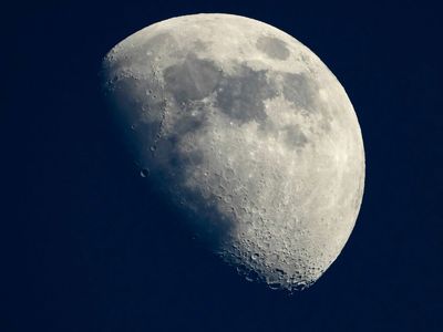 Parts of the moon have stable temperatures fit for humans, researchers find