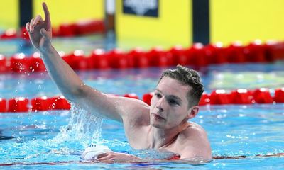 Scott powers home to beat Dean to 200m freestyle gold for Scotland