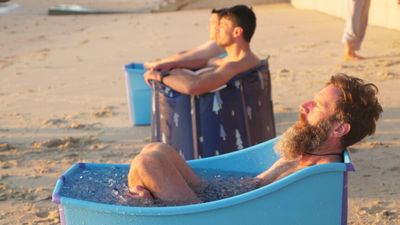 Port Macquarie early risers brave winter ice baths for better physical and mental health