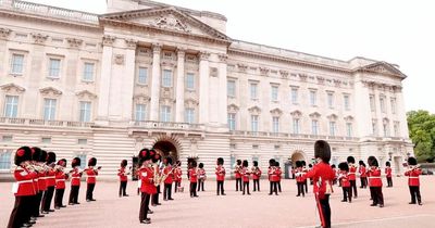 Queen's Guard show their support for Lionesses with very special rendition