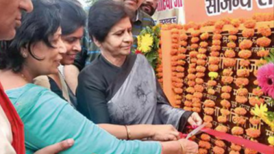 Lucknow Municipal Corporation to provide 2 lakh national flags for all 110 wards