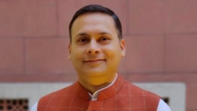 Delhi: Shift admission of loss to exchequer, says BJP