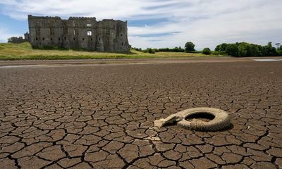 Act now on water or face emergency queues on the streets, UK warned