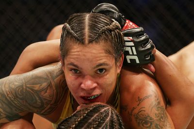 Amanda Nunes says she could’ve finished Julianna Peña at UFC 277, didn’t to prove first fight was ‘lucky’
