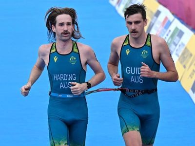 Para triathletes have changing of guard