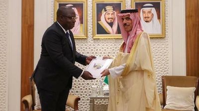 King Salman Receives Message from President of Central Africa