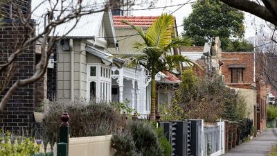 Fears Australian housing market to plummet