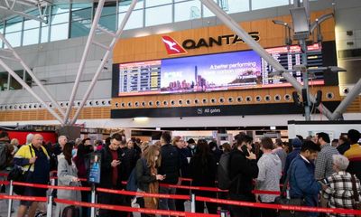 Dozens of flights cancelled at Sydney and Melbourne airports as industry struggles with staff shortages