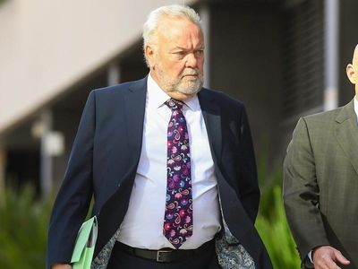 Ex-Qld health boss to make 'no case' call