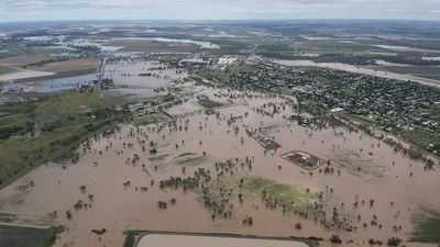 Southern NSW irrigators plan to challenge flood plain harvesting legislation in court