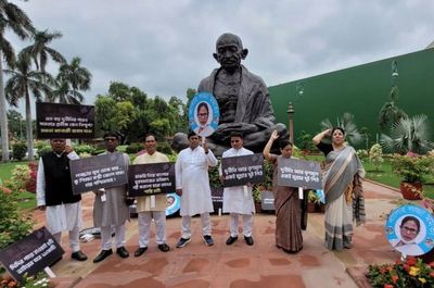 Monsoon Session: Bengal BJP MPs protest outside Parliament over SSC recruitment scam