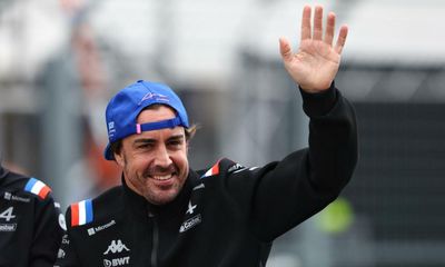Fernando Alonso to join Aston Martin next season on ‘multi-year contract’