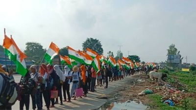 Young people in India persevere on 1,000-kilometre march to demand government jobs