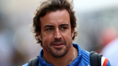 Fernando Alonso signs two-year deal to remain in Formula 1 with Aston Martin