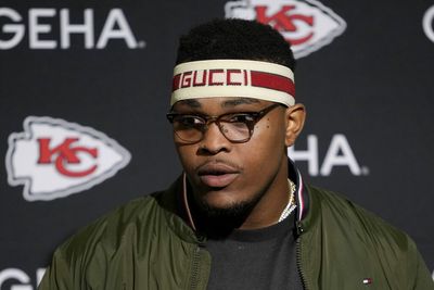 Orlando Brown Jr. to report to Chiefs training camp, sign franchise tag