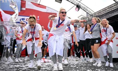 Ski goggles and the full Flintoff: Lionesses bask in the spotlight