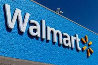 3 Retail Stocks to Avoid Following Walmart's Profit Warning
