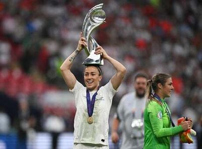 Lucy Bronze: All eyes on World Cup victory with England after Lionesses make history at Euro 2022