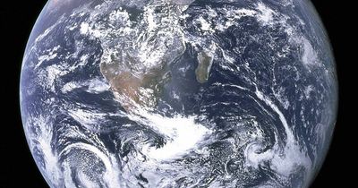 Experts confused after earth spins faster