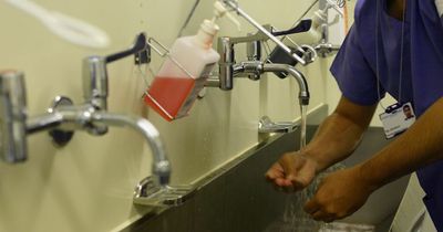 C4 Super Surgeons: Man has tumour 'the size of two babies' removed