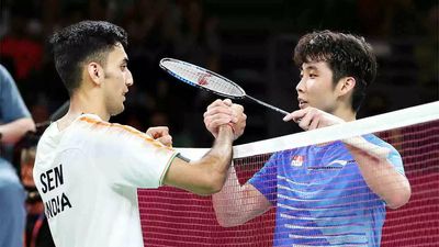 CWG 2022: Lakshya Sen stuns world champion, India in final