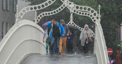 Ireland weather: Rain batters country as warning issued by Met Eireann but good news is coming