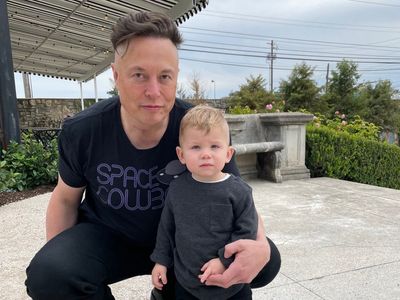 Elon Musk gave him and two-year-old son X AE A-XII matching haircuts