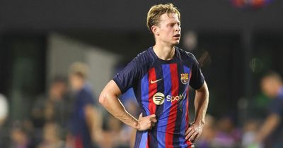 Gary Neville was told Frenkie de Jong would prefer to join Chelsea over Manchester United