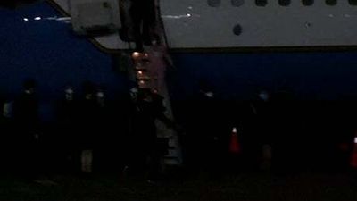 Nancy Pelosi steps off plane for landmark Taiwan visit