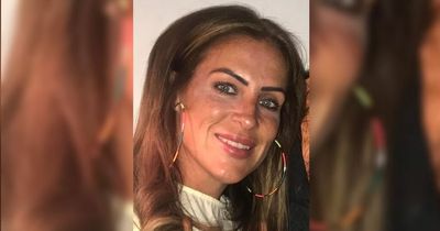 Mum feels pop as 'parasite' slithers from her eyelid