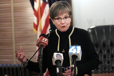 In Kansas, Democratic Gov. Laura Kelly may sail through primary, but not reelection