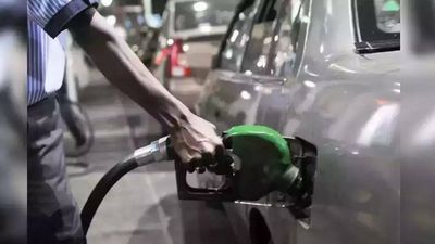 Mumbai: CNG price goes up by Rs 6 per kg, piped cooking gas by Rs 4 per unit