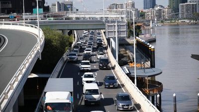 Transport chaos in Brisbane CBD as 'emergency roadworks', accidents cause huge traffic delays