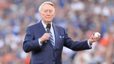 Longtime Dodgers Sportscaster Vin Scully Dead at 94