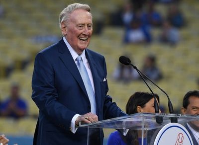Legendary MLB Dodgers broadcaster Scully dead at 94