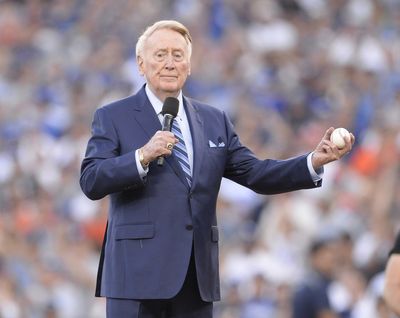 Vin Scully, legendary Dodgers broadcaster and voice of ‘The Catch,’ dies at 94