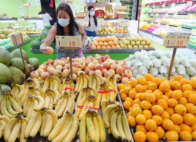 China blocks some Taiwan imports but avoids chip disruption