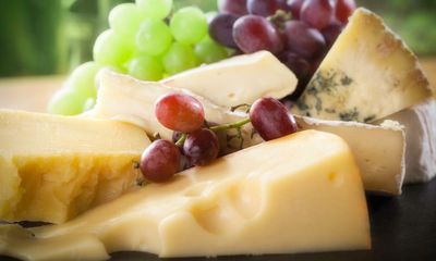 Jarlsberg cheese may help stave off osteoporosis, small study suggests