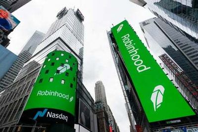 Robinhood sacks nearly one in four staff as retail investors leave the app