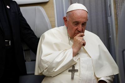 Hearing pain of Canada school survivors felt like slaps, pope says