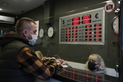 Inflation in Turkey rises to nearly 80%, hitting consumers