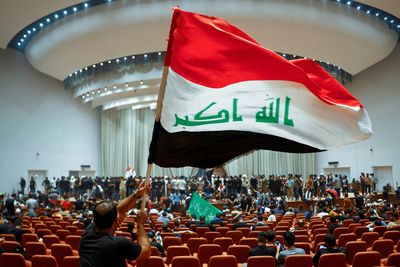 Former Iraqi activists dismayed as powerful groups use protest tactics