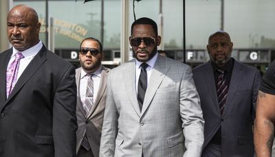 R. Kelly prosecutor accused of using fake name, private email to communicate with journalist