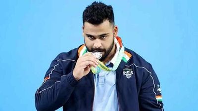 Punjab CM announces Rs 50 lakh award for CWG silver medallist Vikas Thakur
