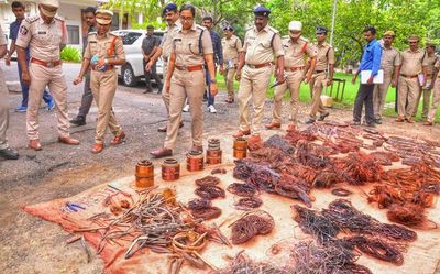 Andhra Pradesh: Prakasam police crack well-oiled transformer theft racket; 12 held