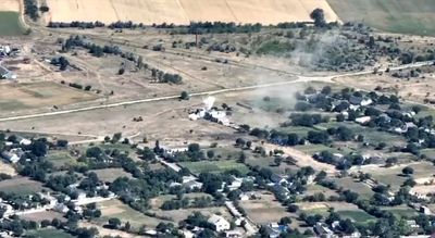 Ukrainian Tanks Neutralize Russian Fighting Vehicles Hiding In Building With Well-Aimed Hits