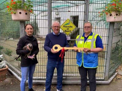 Dunfermline's iconic peacocks presented with 'key to the city'